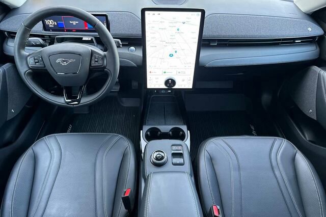 Certified 2022 Ford Mustang Mach-E Premium AWD/4WD image 10