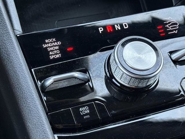 Used 2024 Jeep Grand Cherokee Summit w/ Luxury Tech Group V AWD/4WD image 27