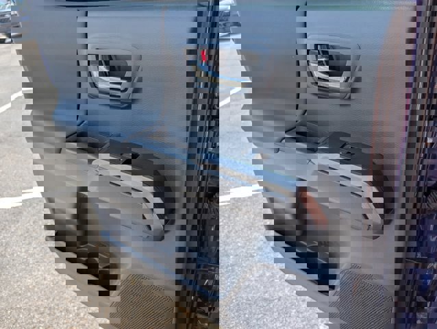 Used 2023 Toyota Tacoma TRD Off-Road w/ Technology Package AWD/4WD image 26