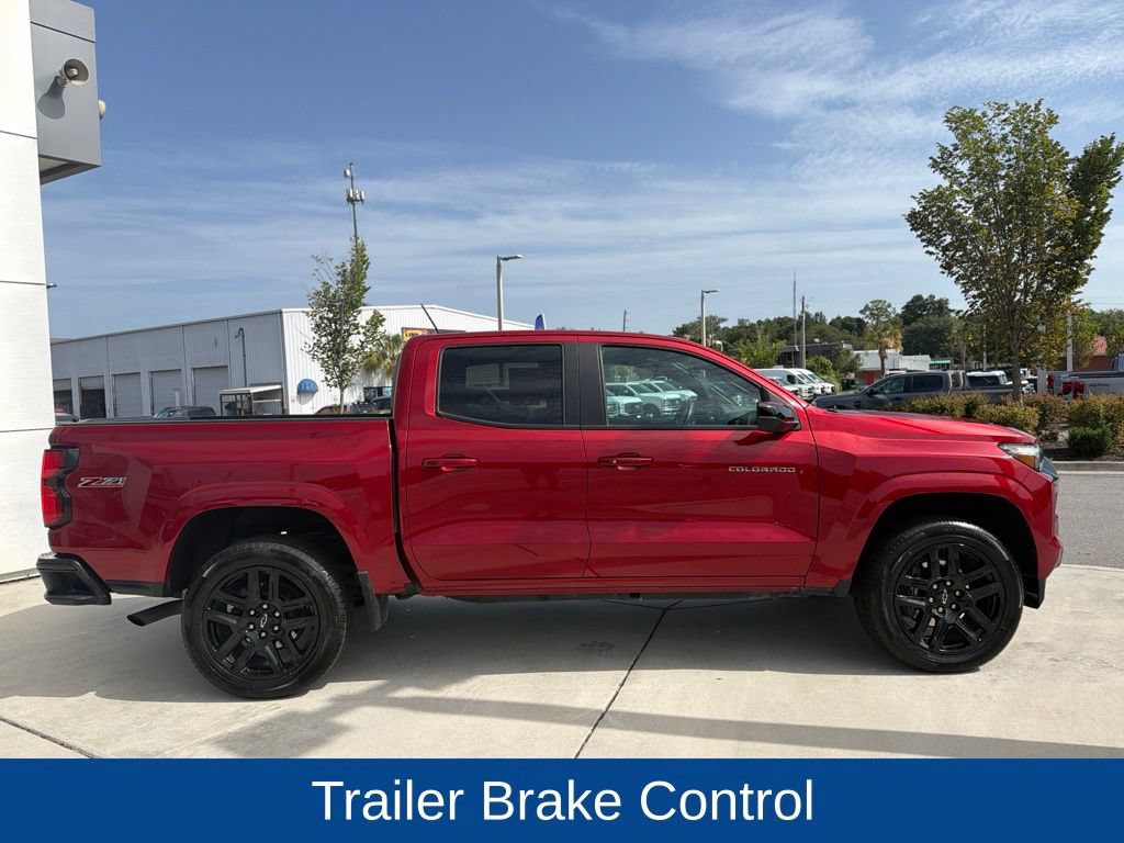 Used 2025 Chevrolet Colorado Z71 w/ Z71 Convenience Package 2 AWD/4WD image 10