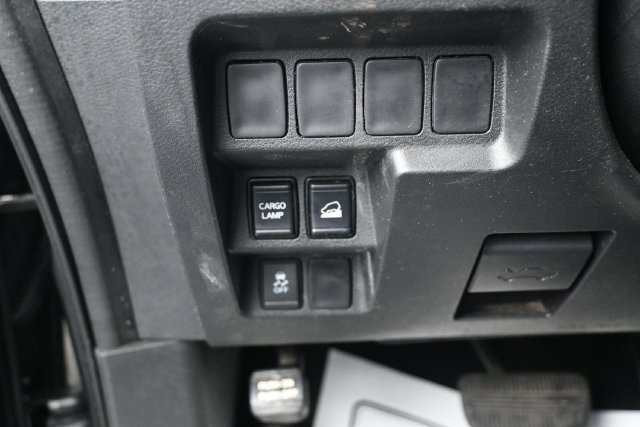 Used 2024 Nissan Frontier S AWD/4WD image 9