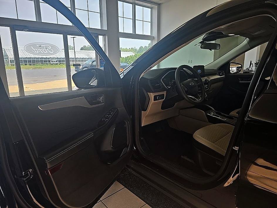 Certified 2022 Ford Escape SE AWD/4WD image 11