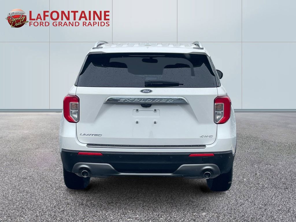 Certified 2022 Ford Explorer Limited AWD/4WD image 6