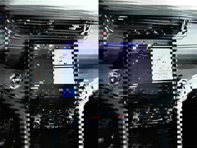 Used 2021 Jeep Grand Cherokee L Overland w/ Advanced Protech Group III image 18