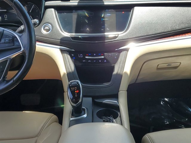 Used 2018 Cadillac XT5 Premium Luxury image 21