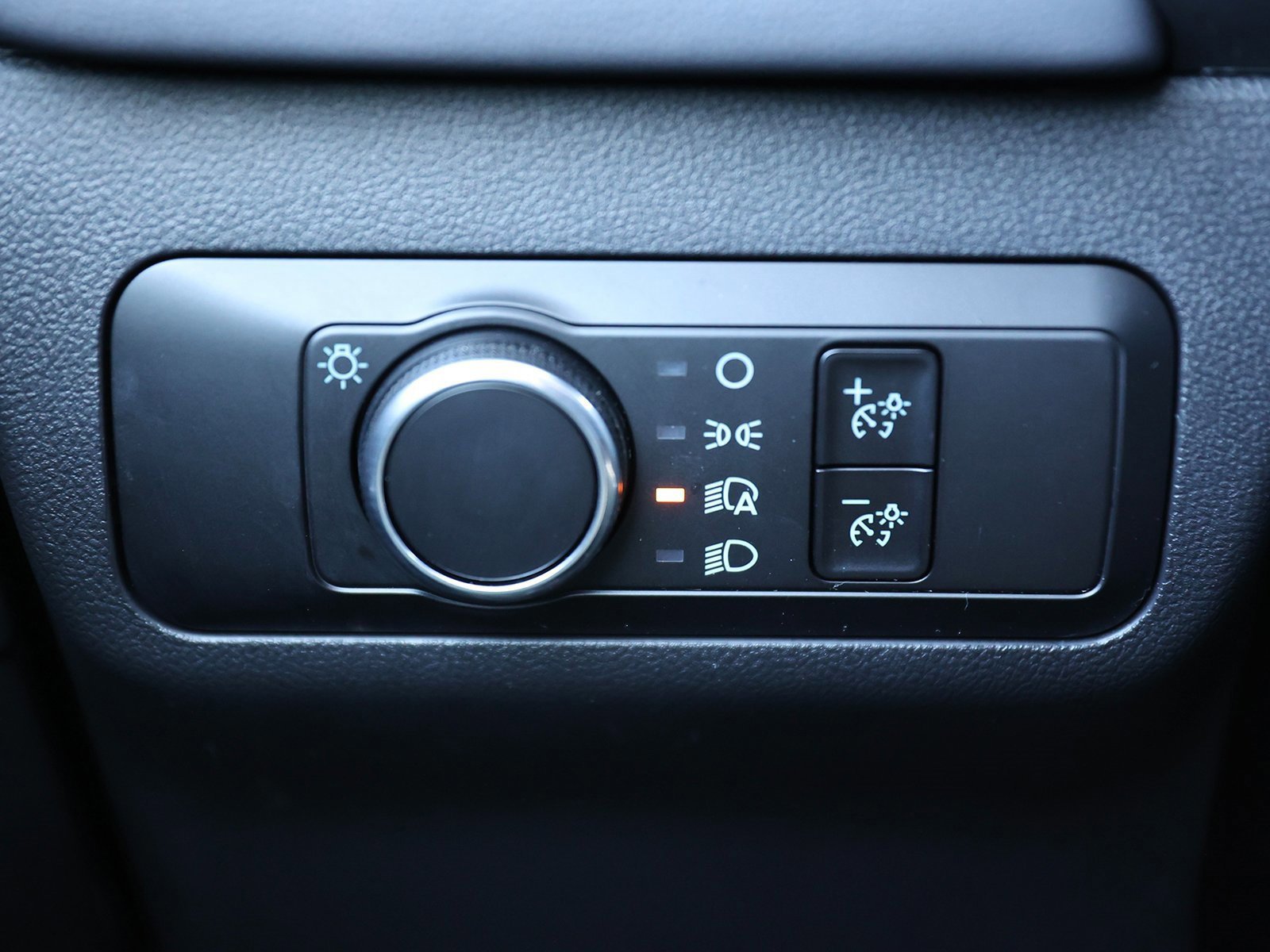 Certified 2025 Ford Escape Active image 35