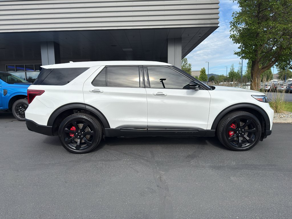 Certified 2022 Ford Explorer ST w/ Equipment Group 401A AWD/4WD image 3