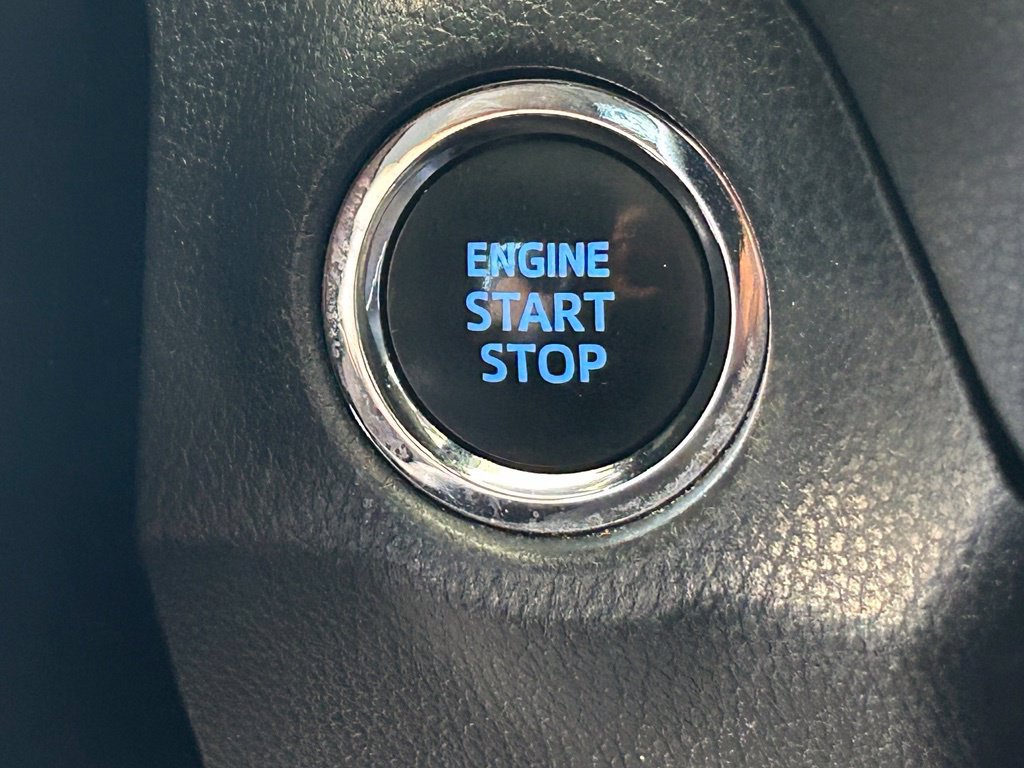 Used 2022 Toyota RAV4 XLE FWD image 43