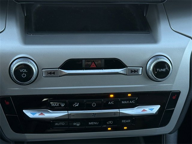 Certified 2023 Ford Explorer XLT w/ Class IV Trailer Tow Package image 12