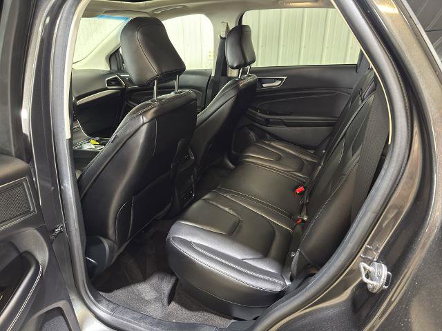 Certified 2020 Ford Edge Titanium FWD image 9