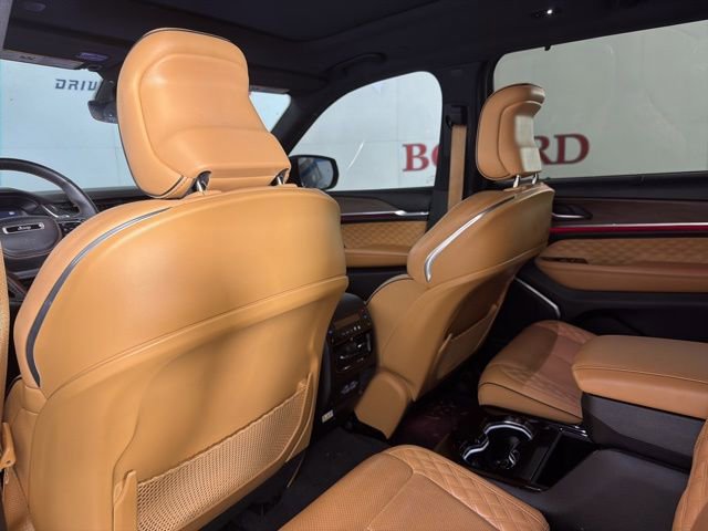 Used 2022 Jeep Grand Cherokee L Summit w/ Luxury Tech Group V image 14