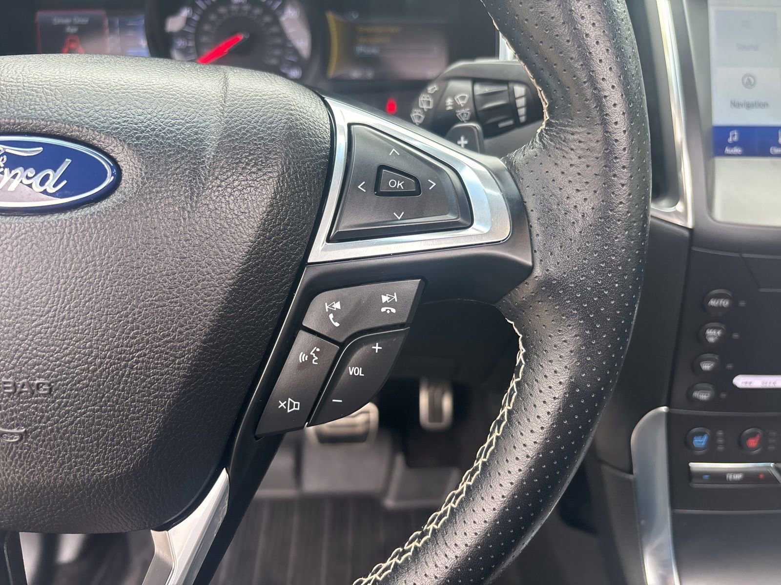 Certified 2020 Ford Edge ST w/ Equipment Group 401A AWD/4WD image 25