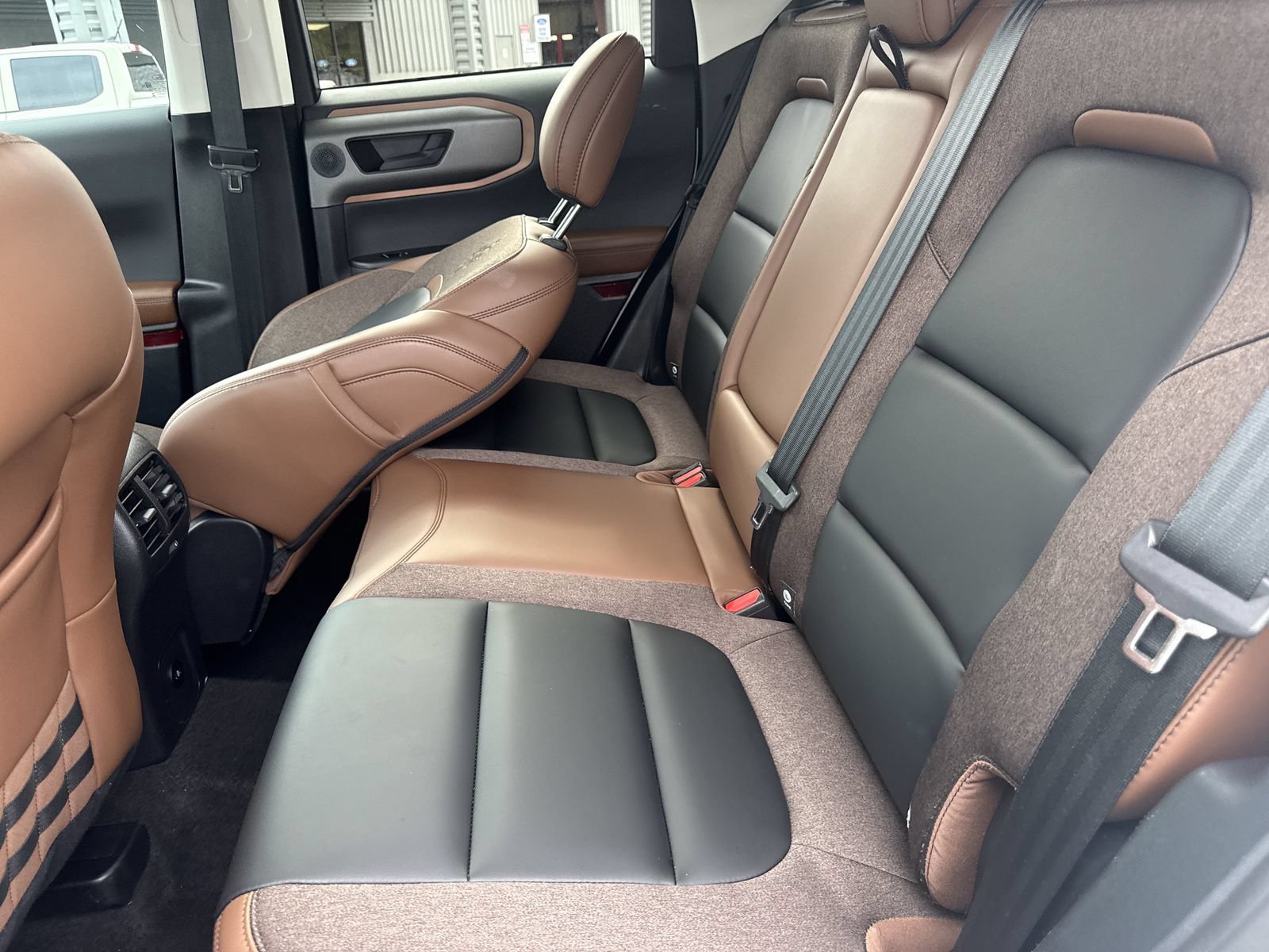 Certified 2025 Ford Bronco Sport Outer Banks w/ Outer Banks Tech Package+ AWD/4WD image 21