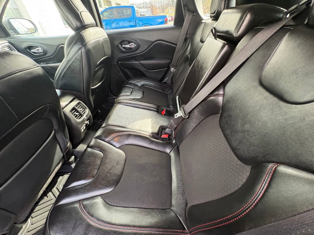 Used 2021 Jeep Cherokee Trailhawk w/ Trailer Tow Group image 26