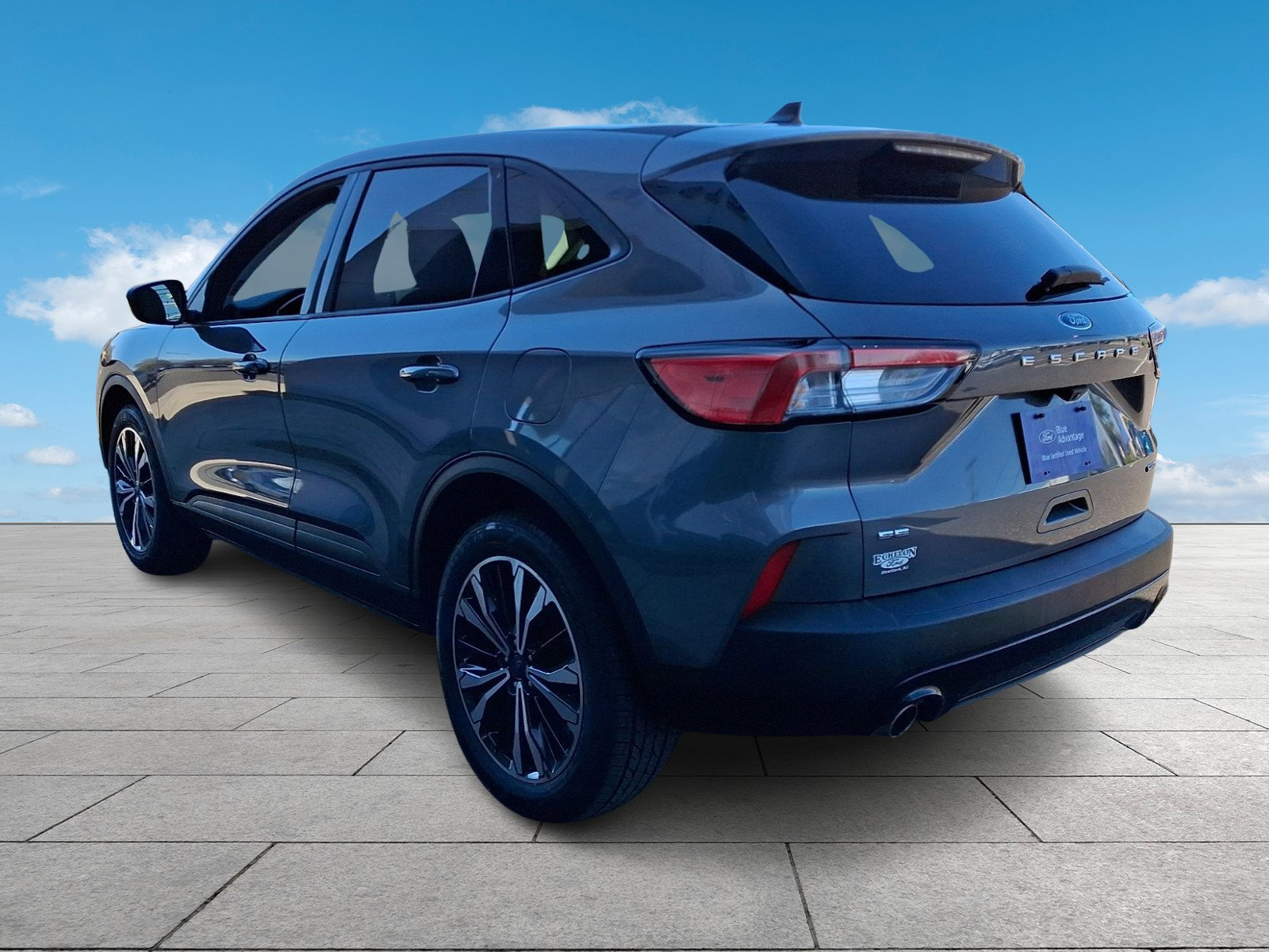Certified 2022 Ford Escape SE w/ SE Sport Appearance Package image 2
