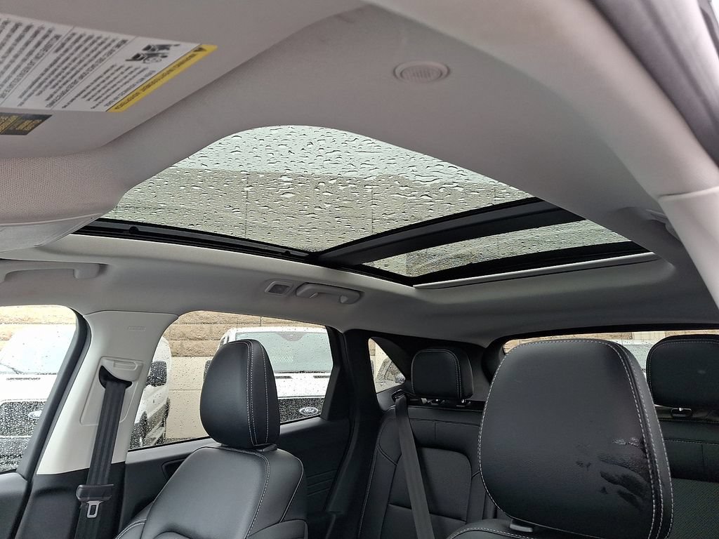 Certified 2022 Ford Escape SEL AWD/4WD image 15