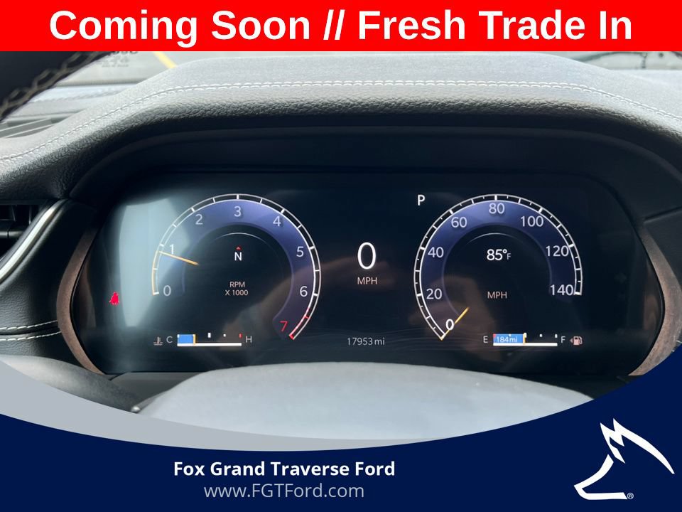 Used 2025 Jeep Grand Cherokee L Limited w/ Luxury Tech Group II AWD/4WD image 18