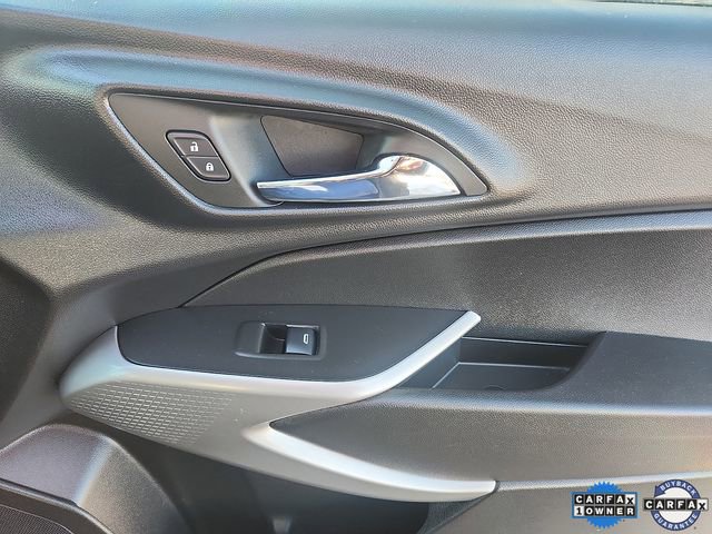 Used 2024 Chevrolet Trax RS image 32