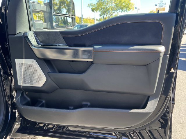 Certified 2023 Ford F350 Platinum w/ FX4 Off-Road Package AWD/4WD image 36
