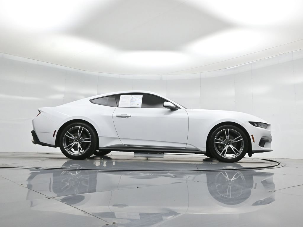 Certified 2024 Ford Mustang Coupe image 11