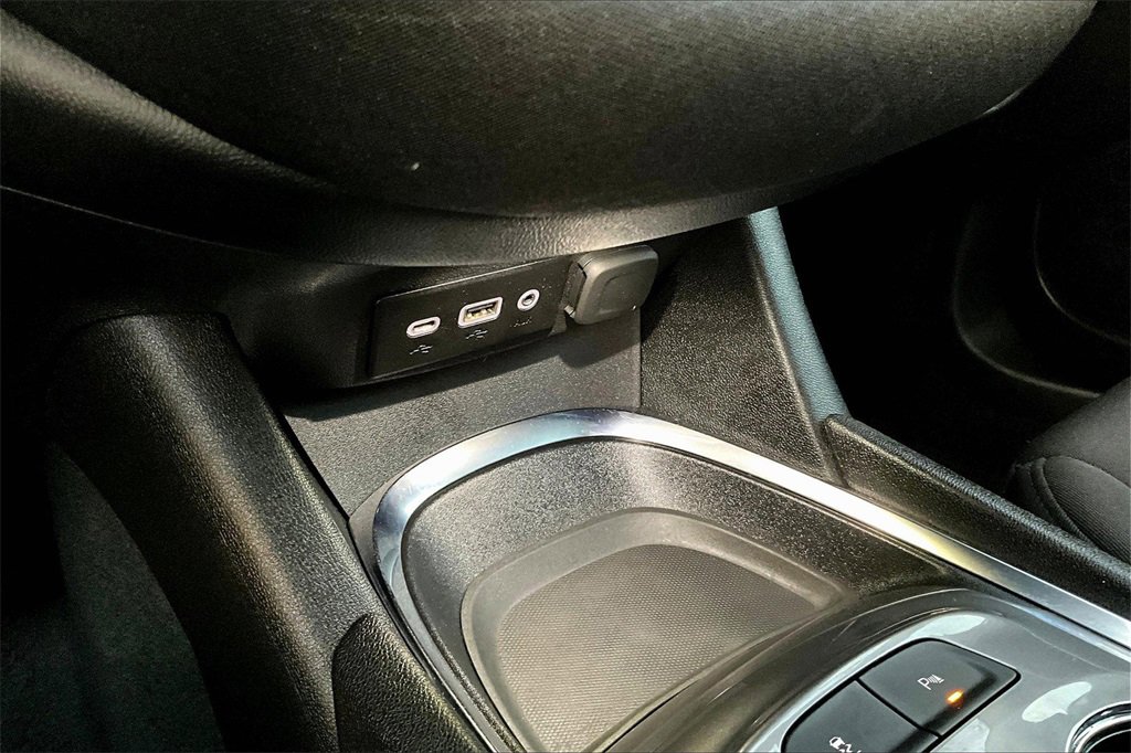 Used 2024 Chevrolet Malibu LT image 27