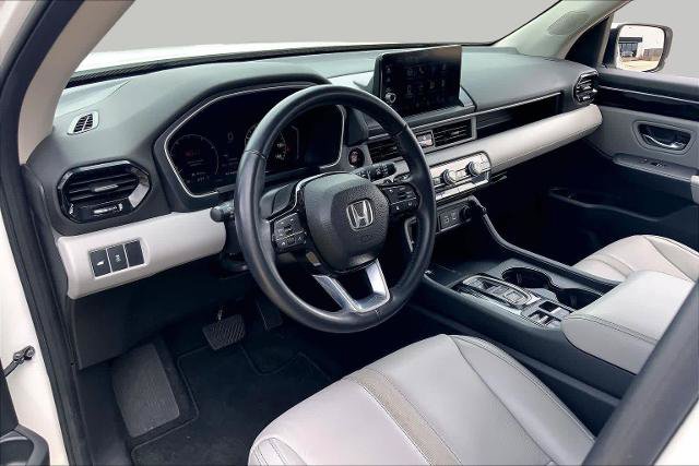 Used 2023 Honda Pilot EX-L image 17