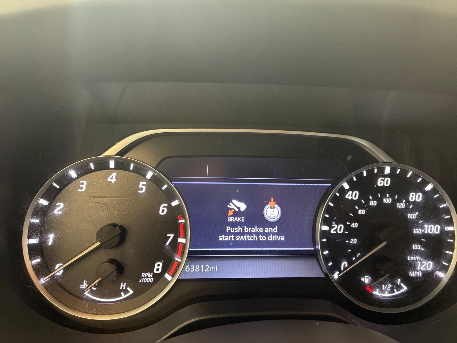 Used 2024 Nissan Titan SV w/ SV Convenience Package AWD/4WD image 14