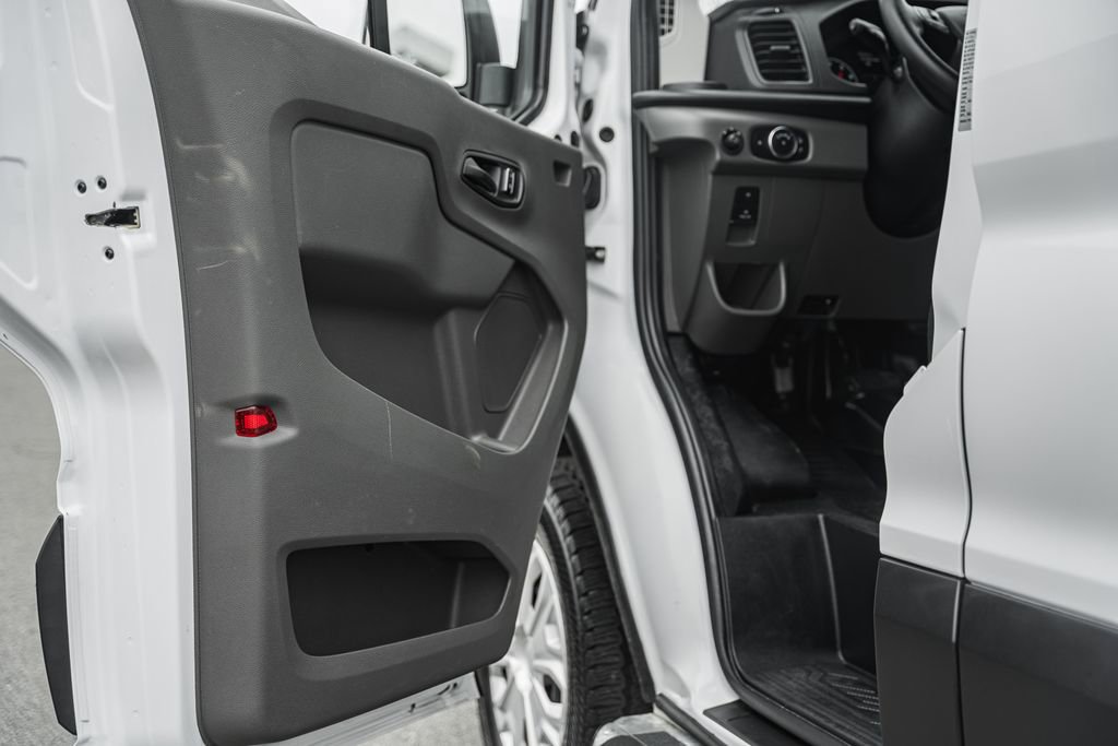 Certified 2023 Ford Transit 250 Low Roof w/ Exterior Upgrade Package image 38