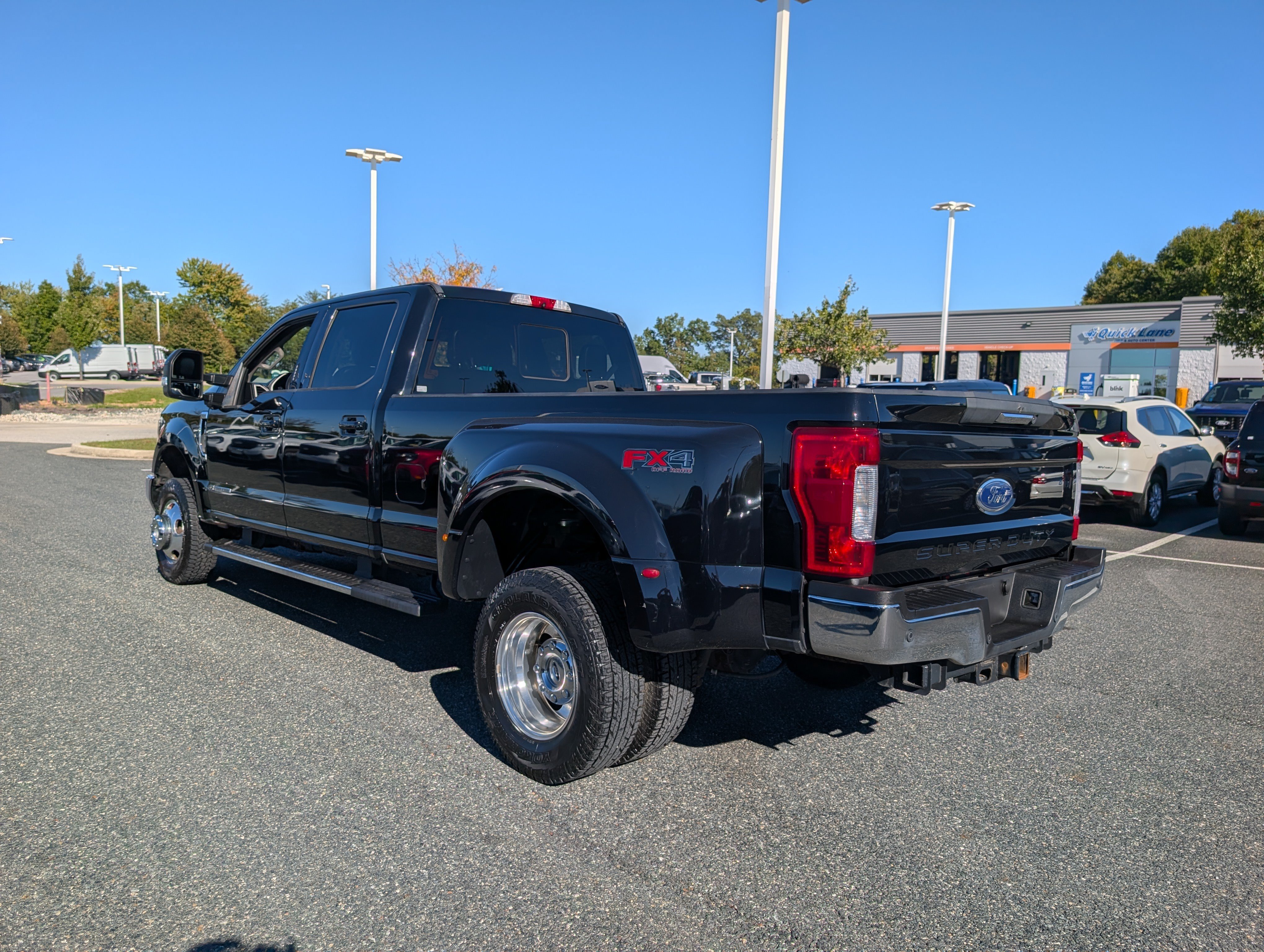 Certified 2018 Ford F350 Lariat w/ Tow Technology Bundle AWD/4WD image 6