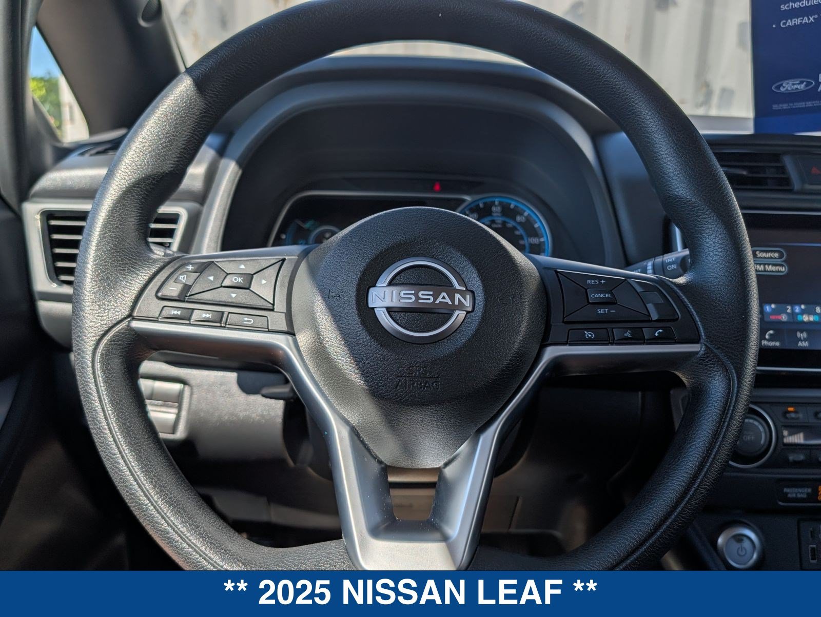 Used 2025 Nissan Leaf S FWD image 28