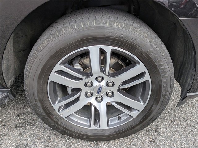 Certified 2024 Ford Expedition Limited image 11