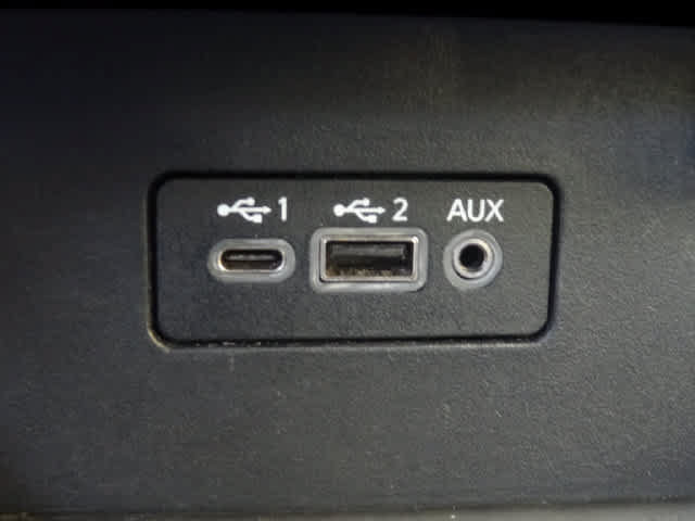 Used 2024 Nissan Altima 2.5 SV FWD image 25