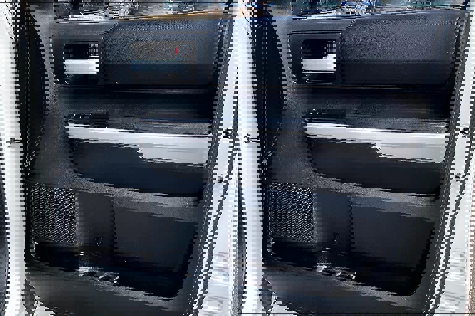 Used 2018 Toyota Tundra SR5 w/ SR5 Upgrade Package image 22