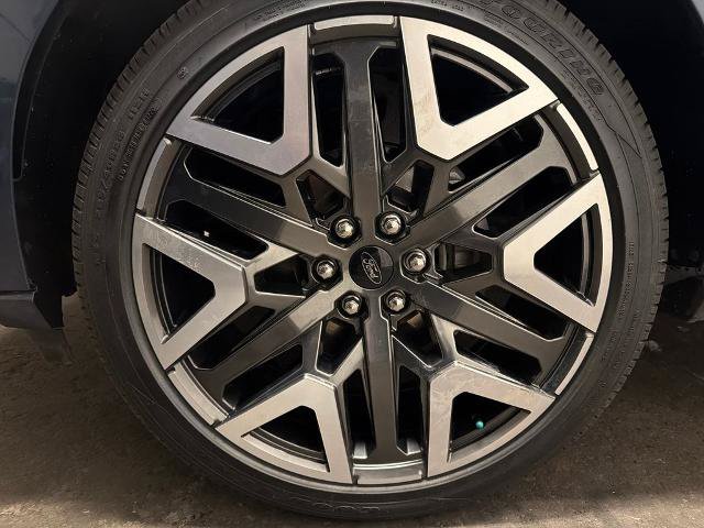 Certified 2023 Ford Expedition Max Platinum AWD/4WD image 11