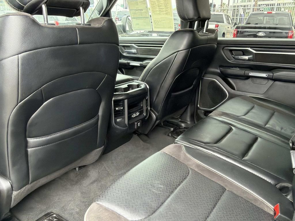 Used 2024 RAM 1500 Laramie AWD/4WD image 12