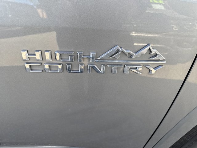 Used 2023 Chevrolet Traverse High Country image 10