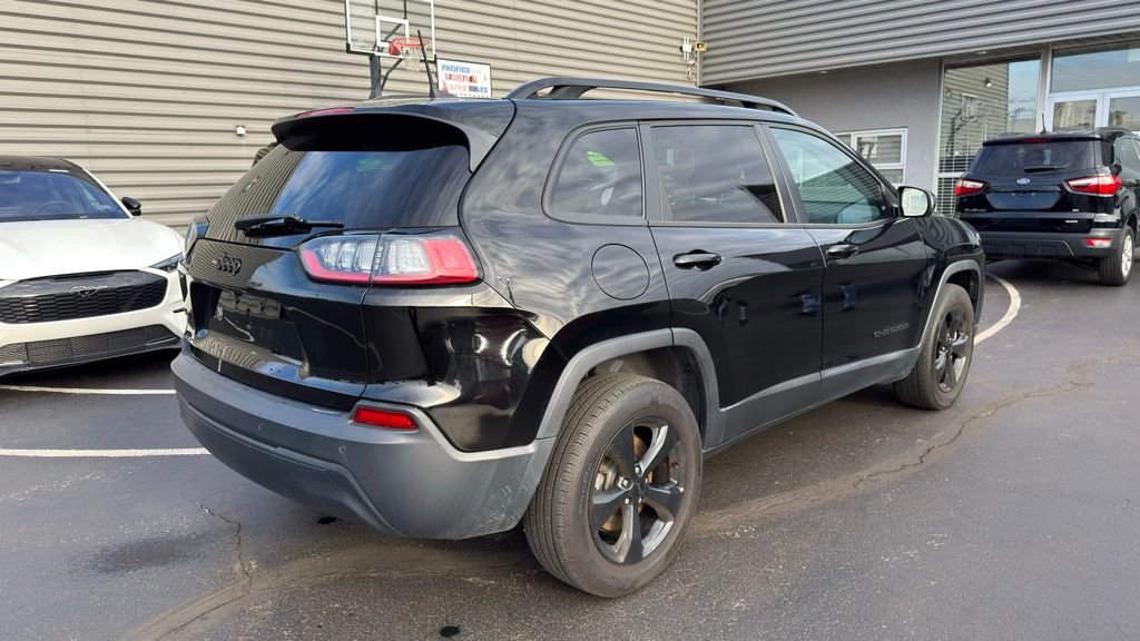 Used 2021 Jeep Cherokee Latitude Plus image 2