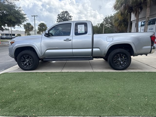 Used 2020 Toyota Tacoma SR5 RWD image 7