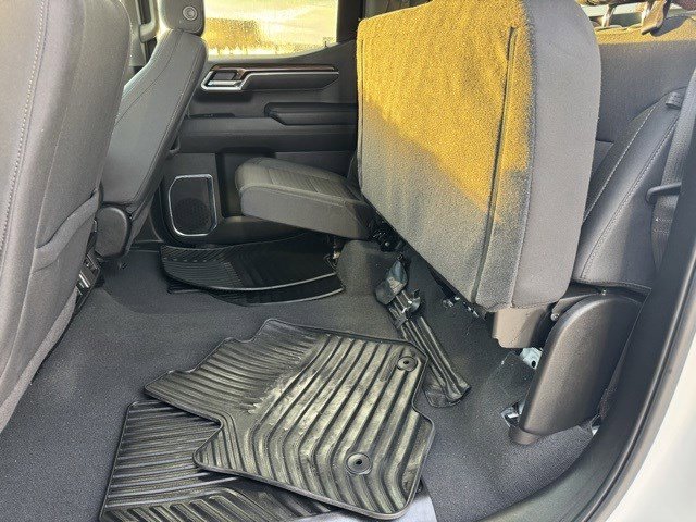 Used 2025 Chevrolet Silverado 1500 LT image 26