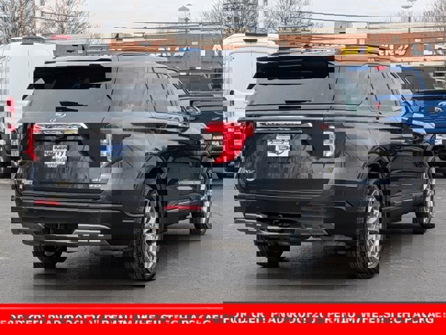 Certified 2024 Ford Explorer XLT w/ Equipment Group 202A image 3