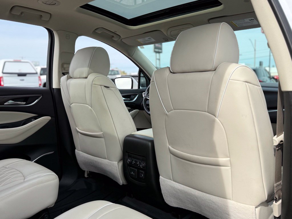 Used 2023 Buick Enclave Avenir w/ Avenir Technology Package AWD/4WD image 16