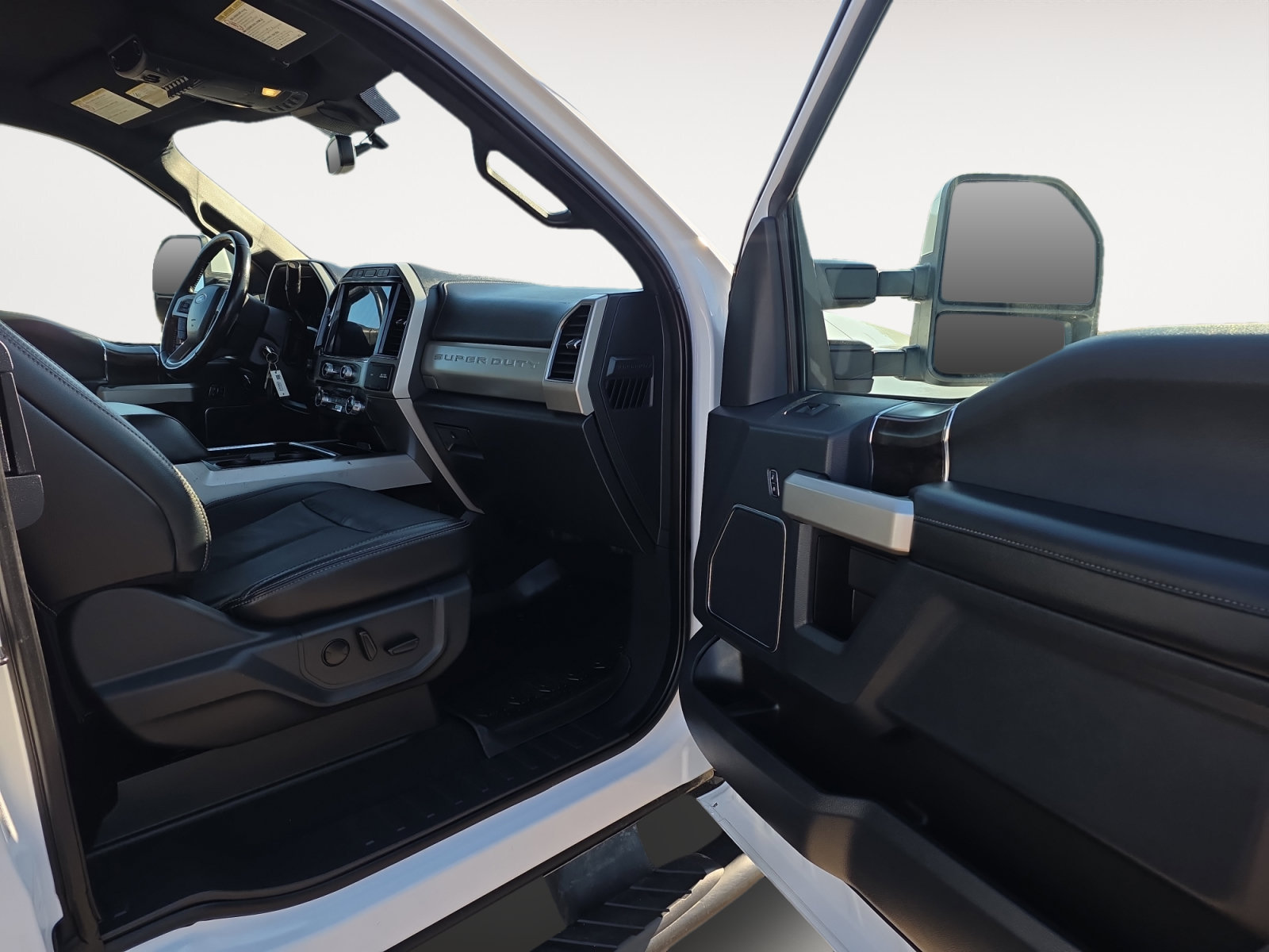 Certified 2022 Ford F250 Lariat w/ Lariat Value Package AWD/4WD image 9