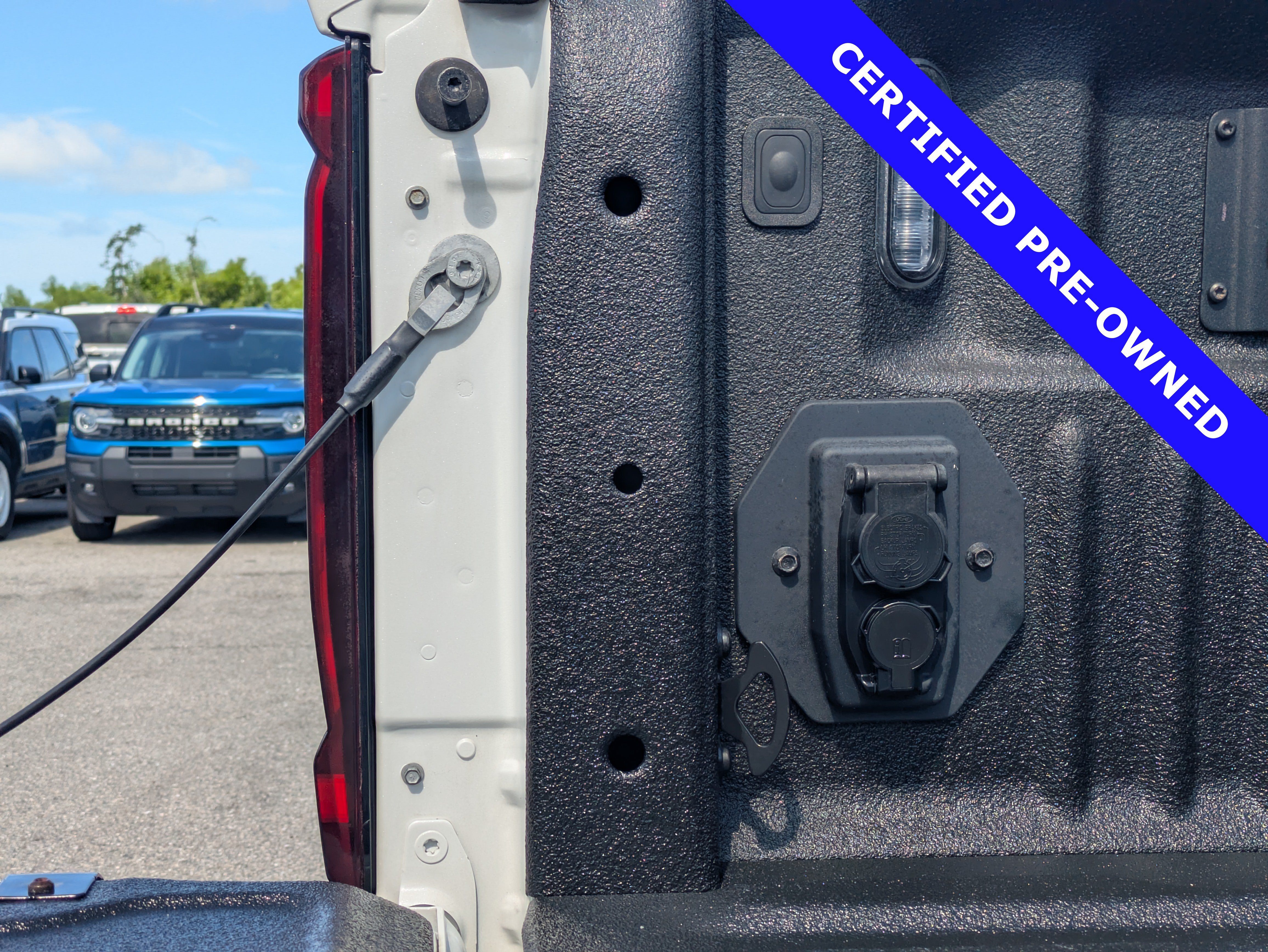 Certified 2024 Ford F250 Platinum AWD/4WD image 15
