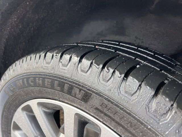 Certified 2020 Ford Escape Titanium image 30