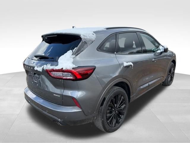 Certified 2024 Ford Escape ST-Line Elite w/ Premium Technology Package image 3