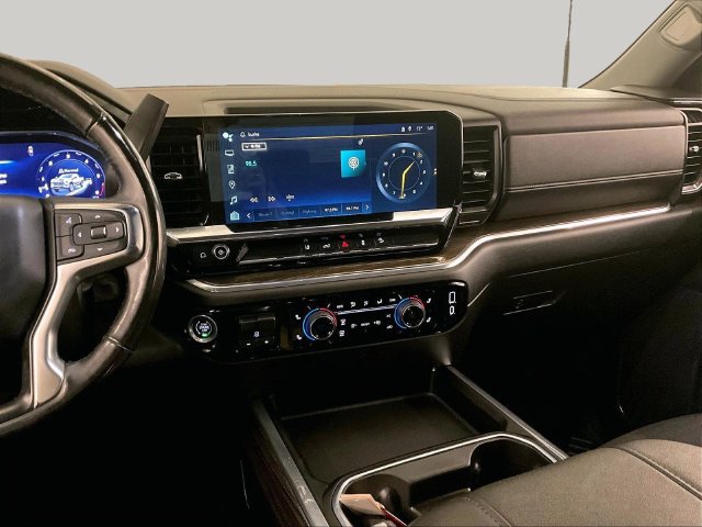 Used 2024 Chevrolet Silverado 2500 LT AWD/4WD image 6