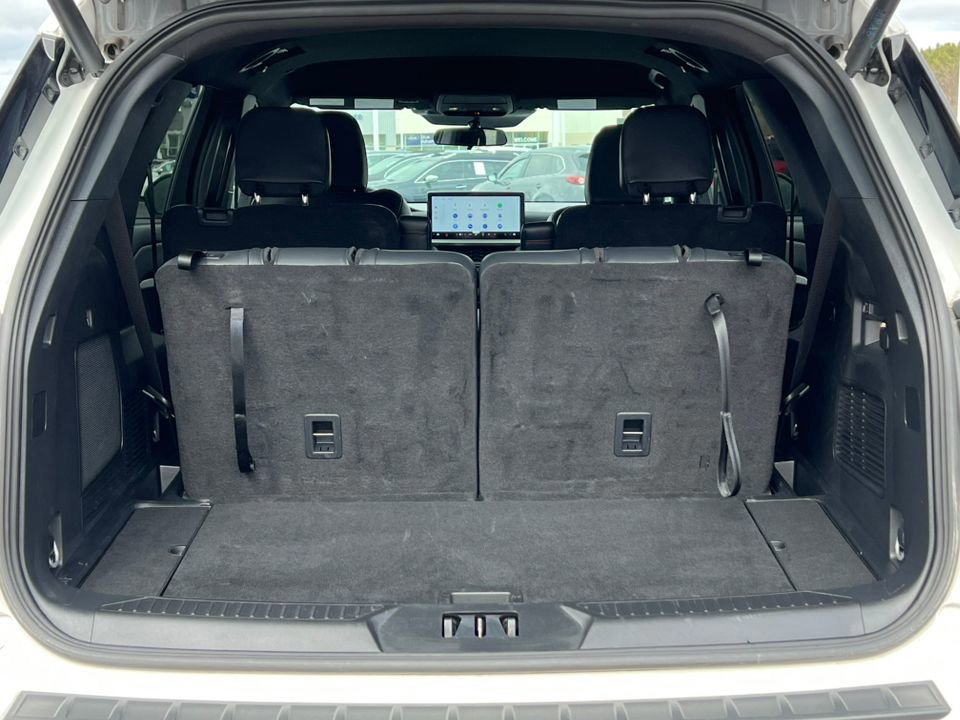 Certified 2025 Ford Explorer ST-Line image 39