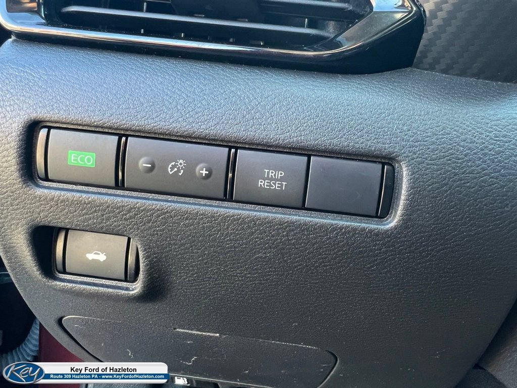 Used 2024 Nissan Sentra SV FWD image 22