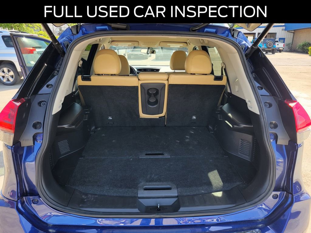 Used 2018 Nissan Rogue SV w/ Premium Package FWD image 6