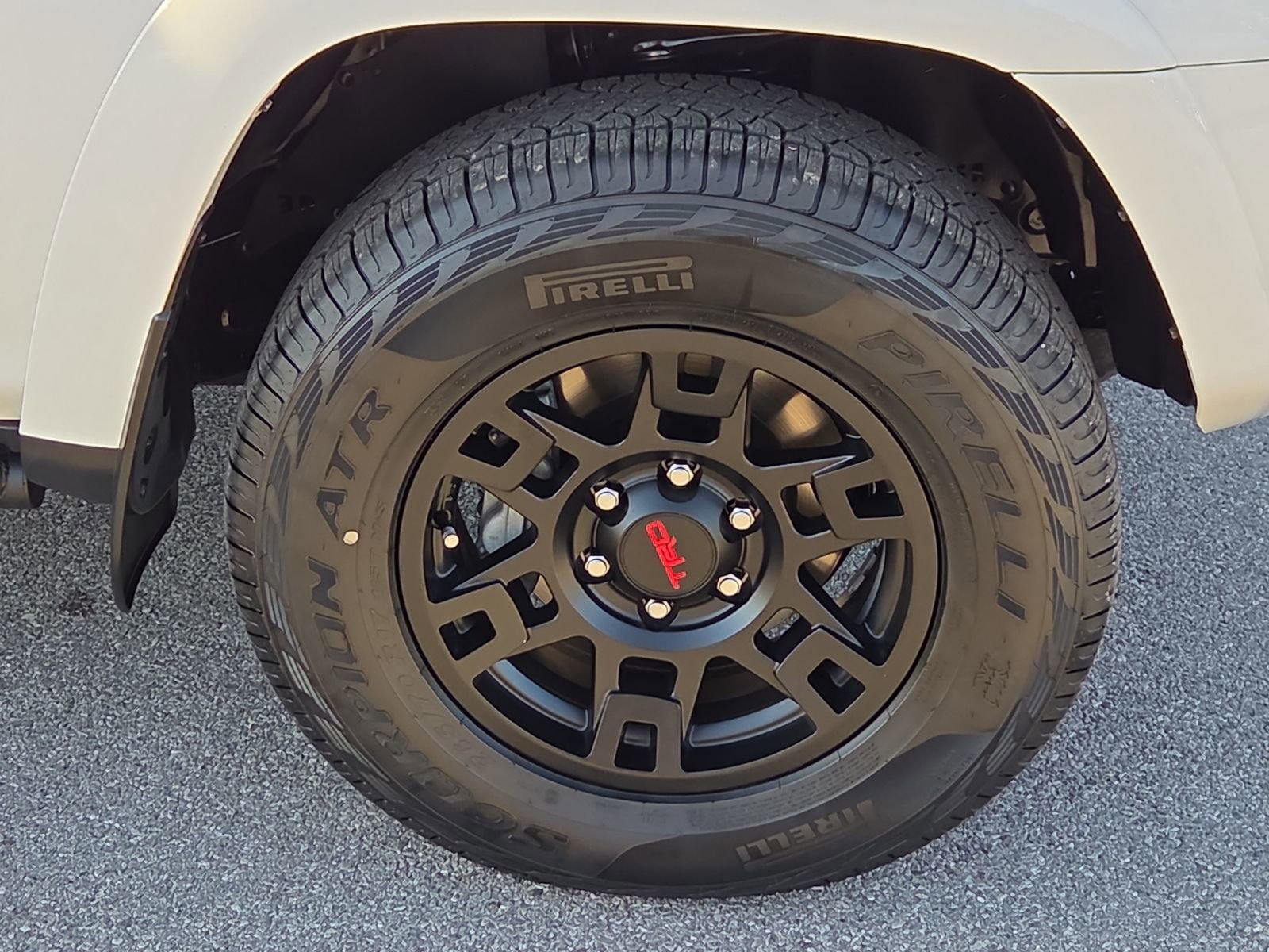 Used 2024 Toyota 4Runner TRD Off-Road Premium image 7